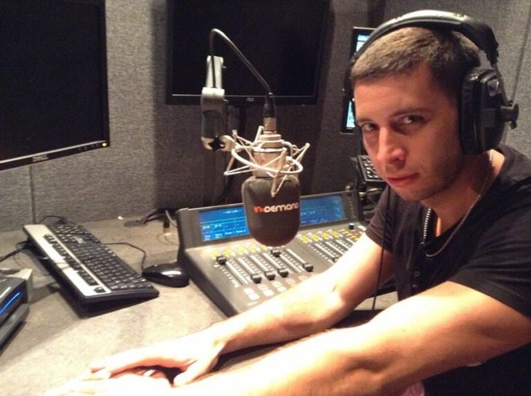Example DJ en Ibiza